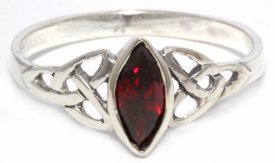 Ring Rigani Celtic Trinity Roter Kristall Silber