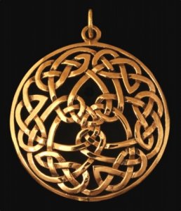 Großer Bronzeanhänger Keltische Verbundenheit