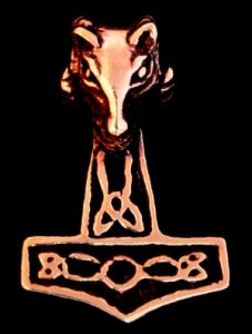 Bronzeanhänger Thorshammer mit Widderkopf