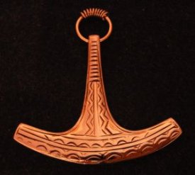 Bronzeanhänger Thors Hammer Viking