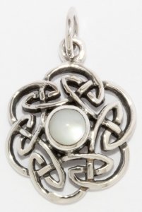 Anhänger Nuada Keltischer Knoten mit Perlmutt Silber